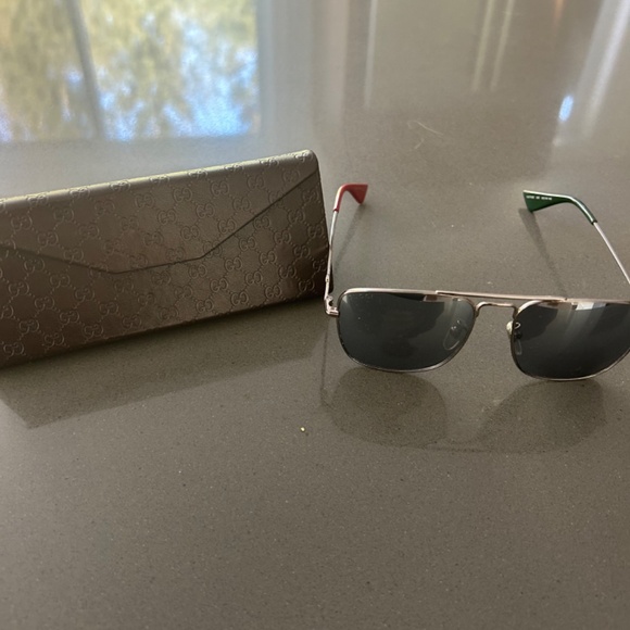 Gucci sunglesses - Picture 2 of 5